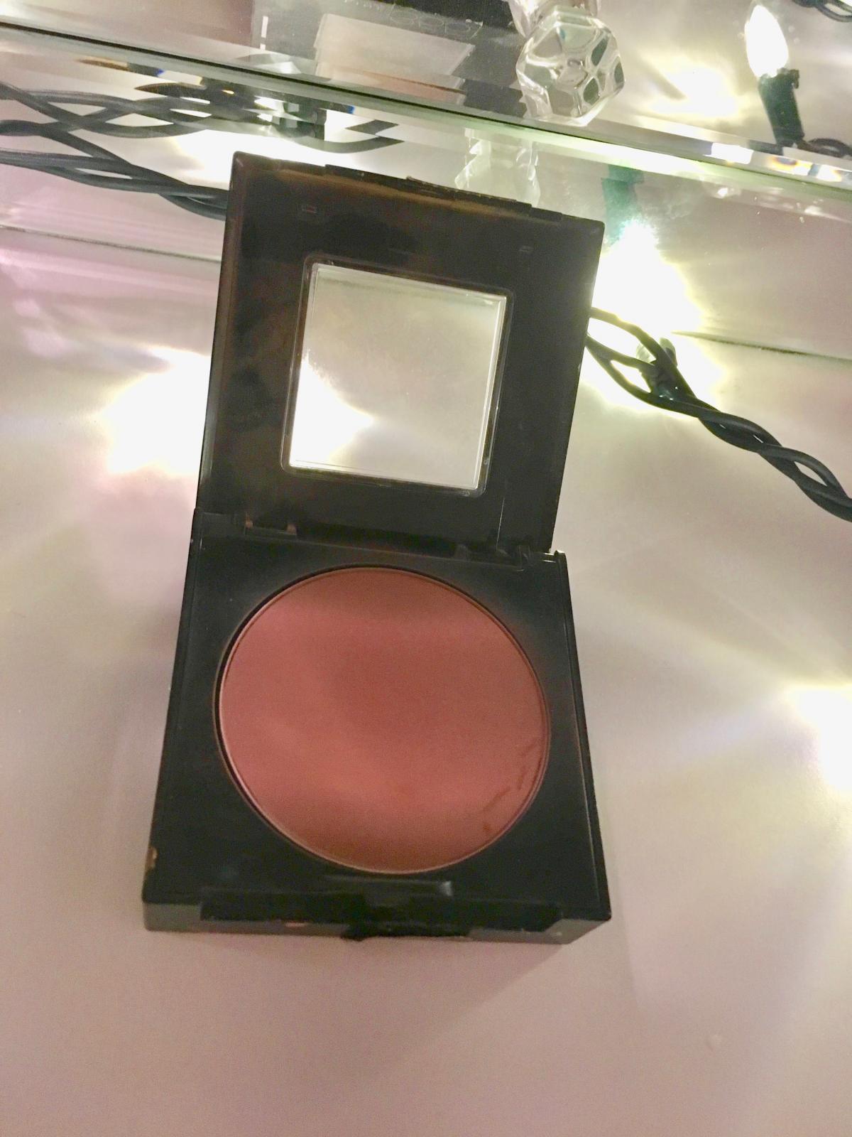 Guest Blogger Series: My Favourite Drugstore Makeup - Chelsea Hodges
