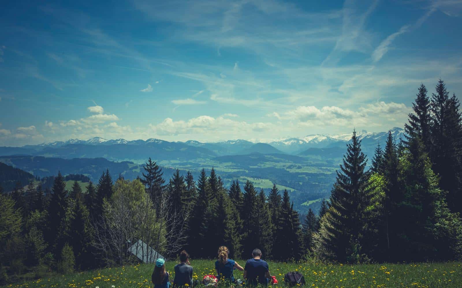 3 Great Outdoor Activities for Keeping the Family Fit