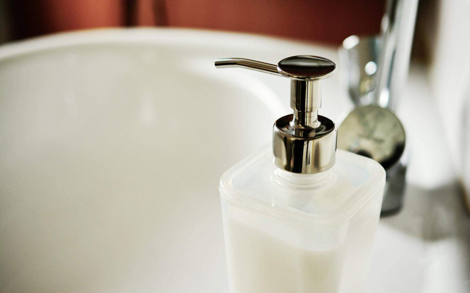 10 Tips To Make The Most Use Of A Small Bathroom Space