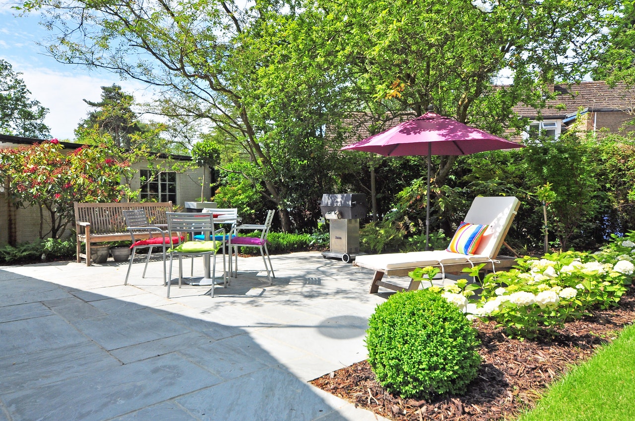 Making It Yours: 7 Awesome Ways to Decorate Your Outdoor Space