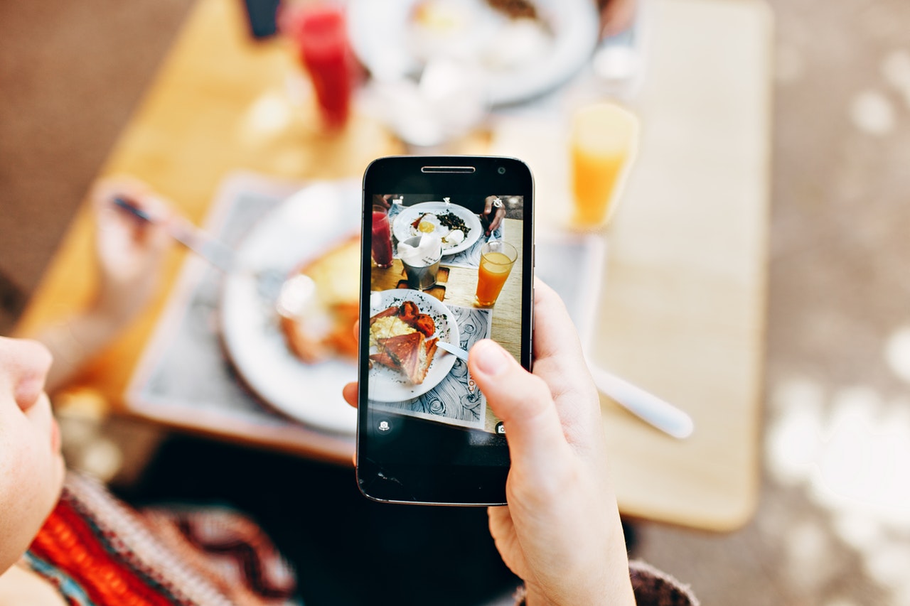 How social media is changing how we eat and drink