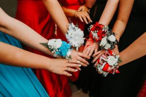 How To Choose The Perfect Prom Dress