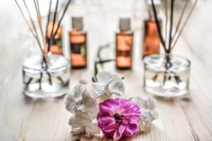 3 Homemade Essential Oil Gift Ideas for this Christmas