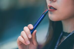 How eLiquid Vaping is Safer Than Smoking