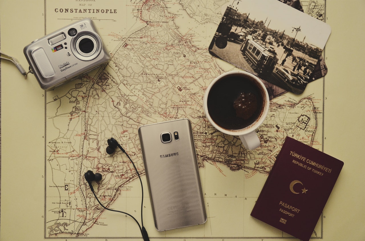 The Family That Travels Together Brings These 6 Gadgets