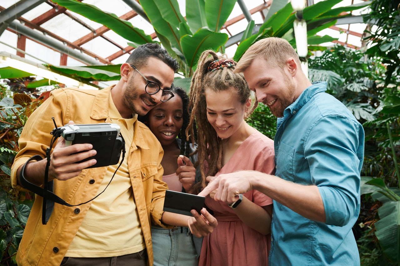 The Family That Travels Together Brings These 6 Gadgets