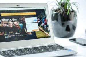 How To Be A Successful Social Media Manager