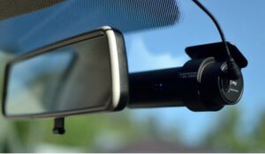 The Pros and Cons of Front and Rear Dash Cams: Which Should You Prioritise Getting?