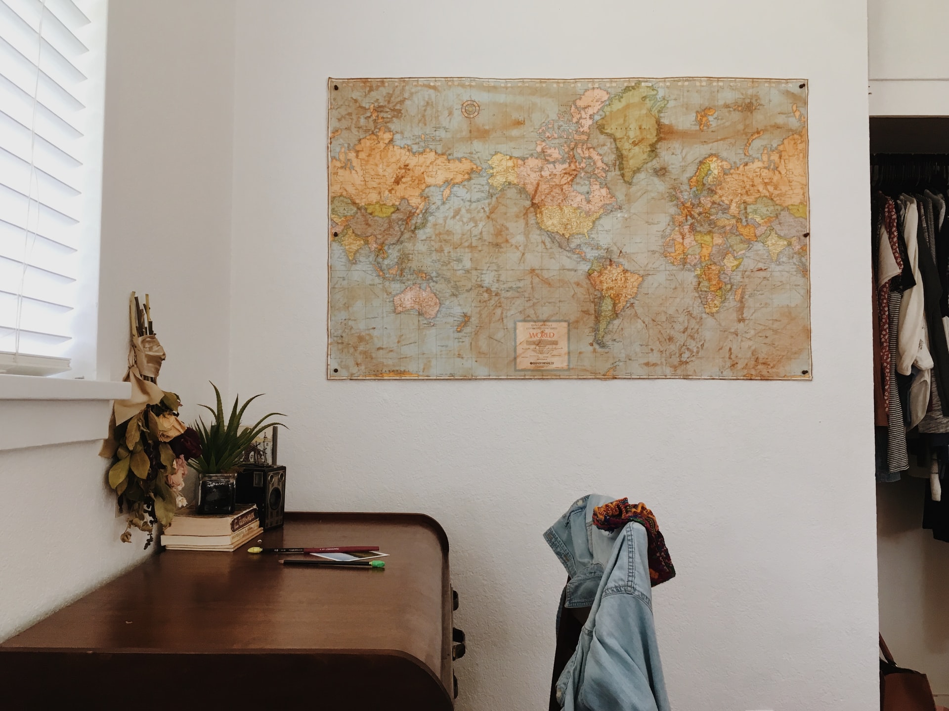 Using Wall Art To Update Your Home