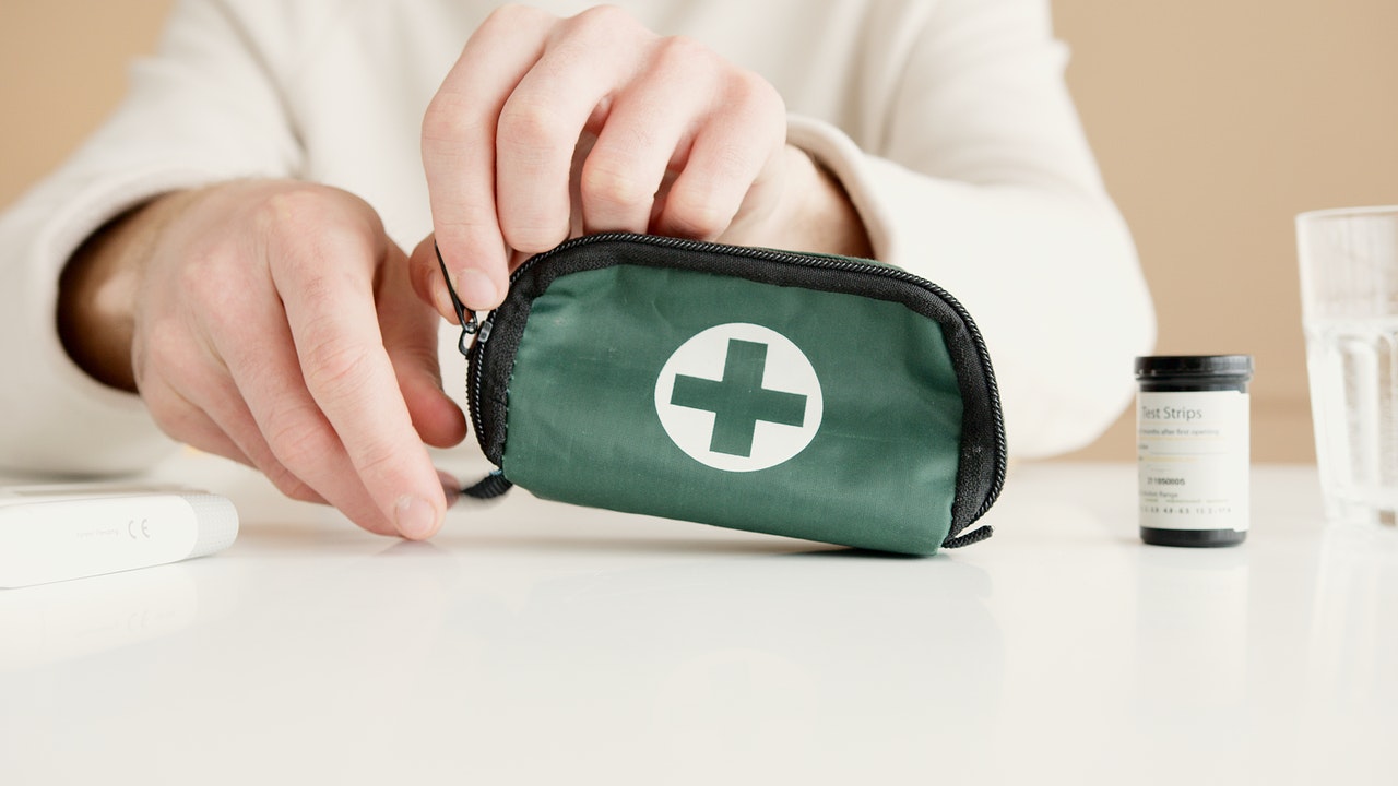 Prioritize Your Children’s Safety By Teaching Them These First-aid Tips