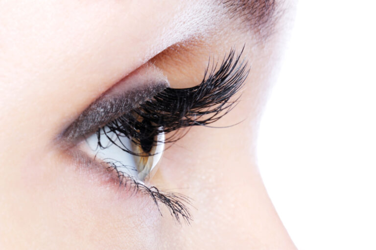 Overcoming Allergies with DIY Lash Clusters