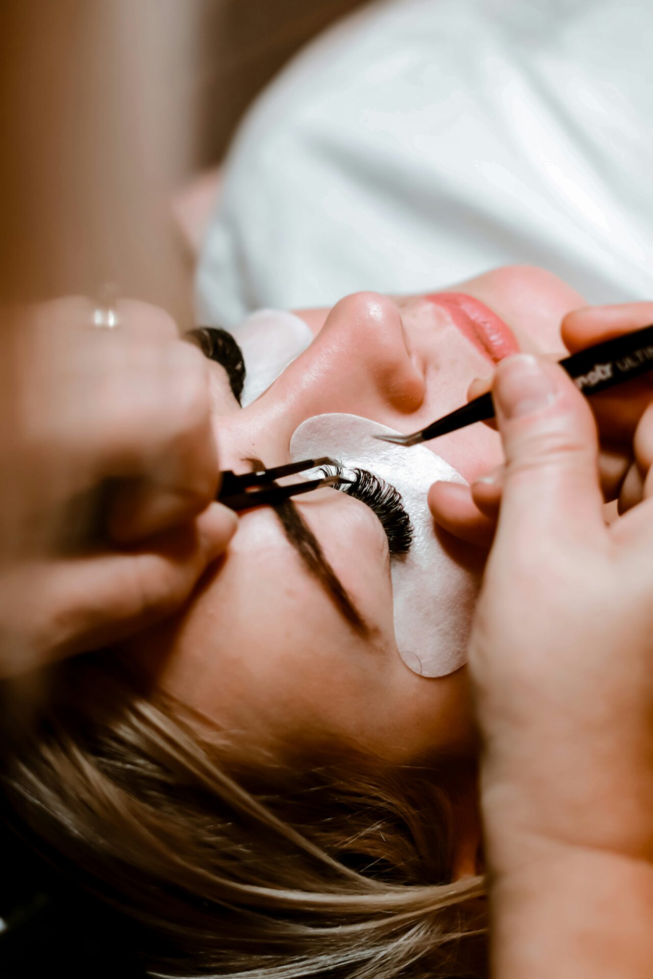 How to Elevate Your Look with Lash Extensions