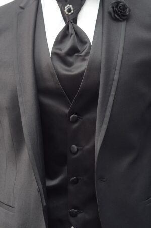Your Body Type Affects The Style Of Your Bespoke Suit