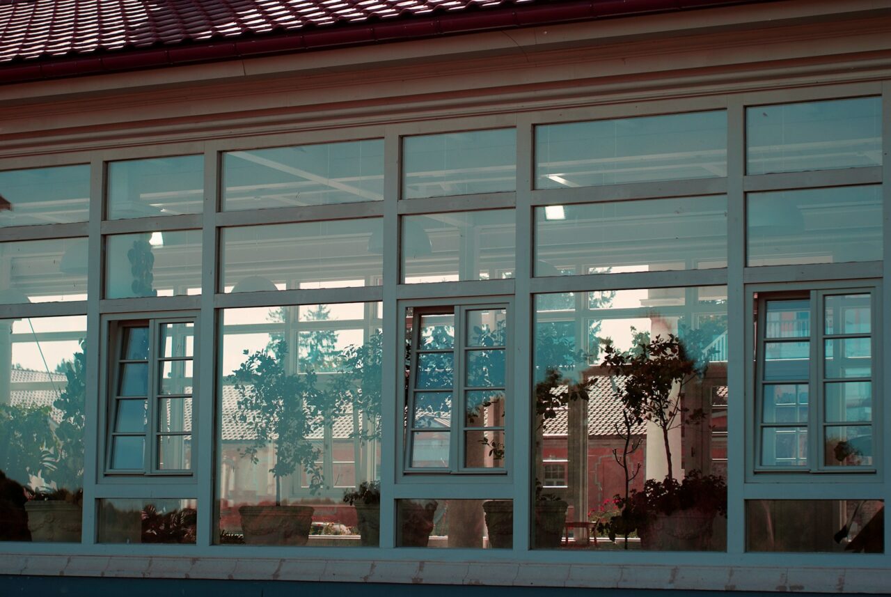 How to Use Glass Elements to Open Up Your Home